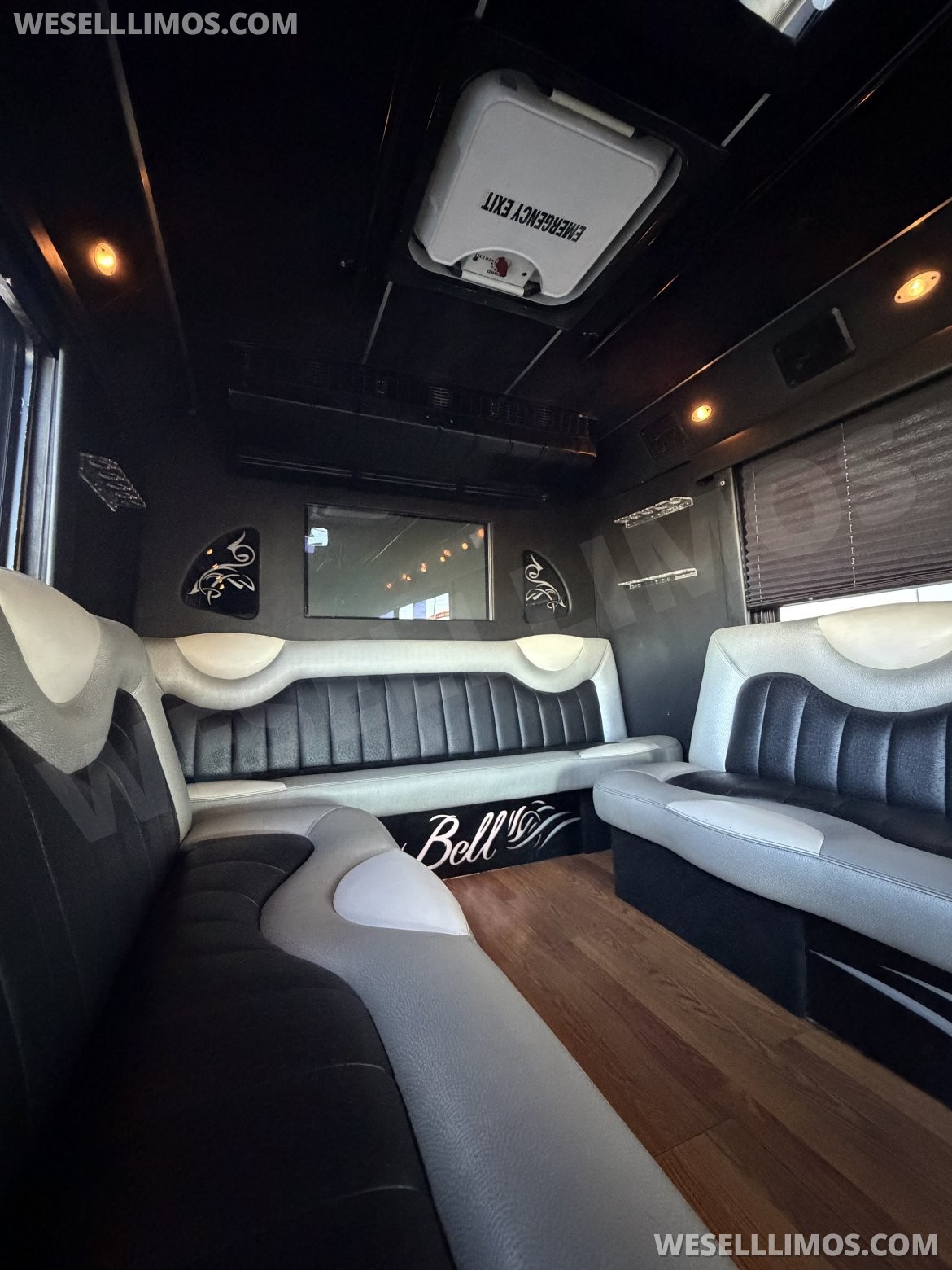 Photo of Limo Bus for sale: 2006 Ford E-450 by Executive Coach Builder