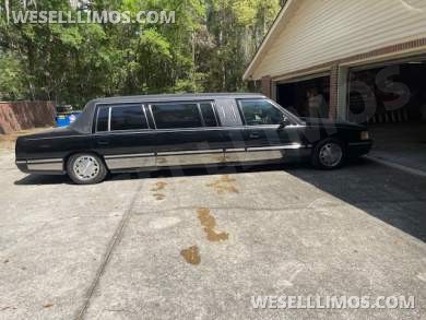 Commercial Glass - Presidential 1999 Cadillac DeVille Limousine - Only 40K miles - Sharp - Limousine for Sale in St Marys, GA - Photo 2