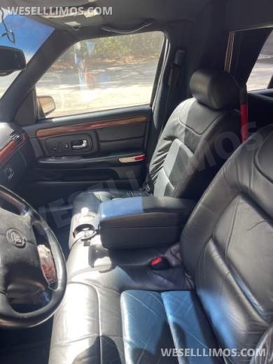 Commercial Glass - Presidential 1999 Cadillac DeVille Limousine - Only 40K miles - Sharp - Limousine for Sale in St Marys, GA - Photo 4
