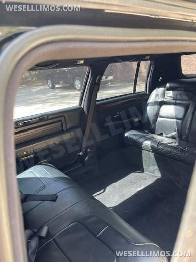 Commercial Glass - Presidential 1999 Cadillac DeVille Limousine - Only 40K miles - Sharp - Limousine for Sale in St Marys, GA - Photo 6