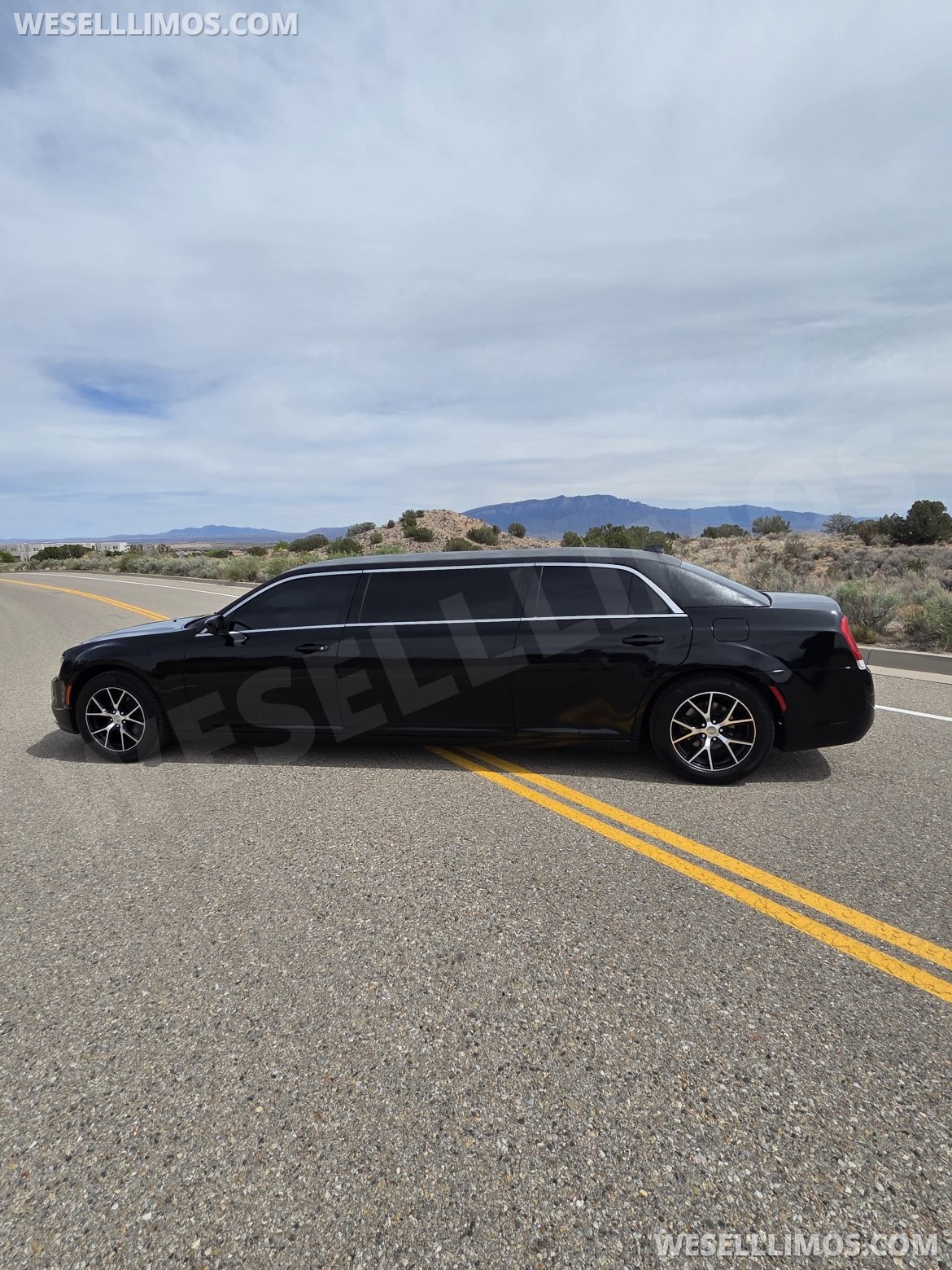 Limousine for sale: 2017 Chrysler 300 23" by LCW Automotive