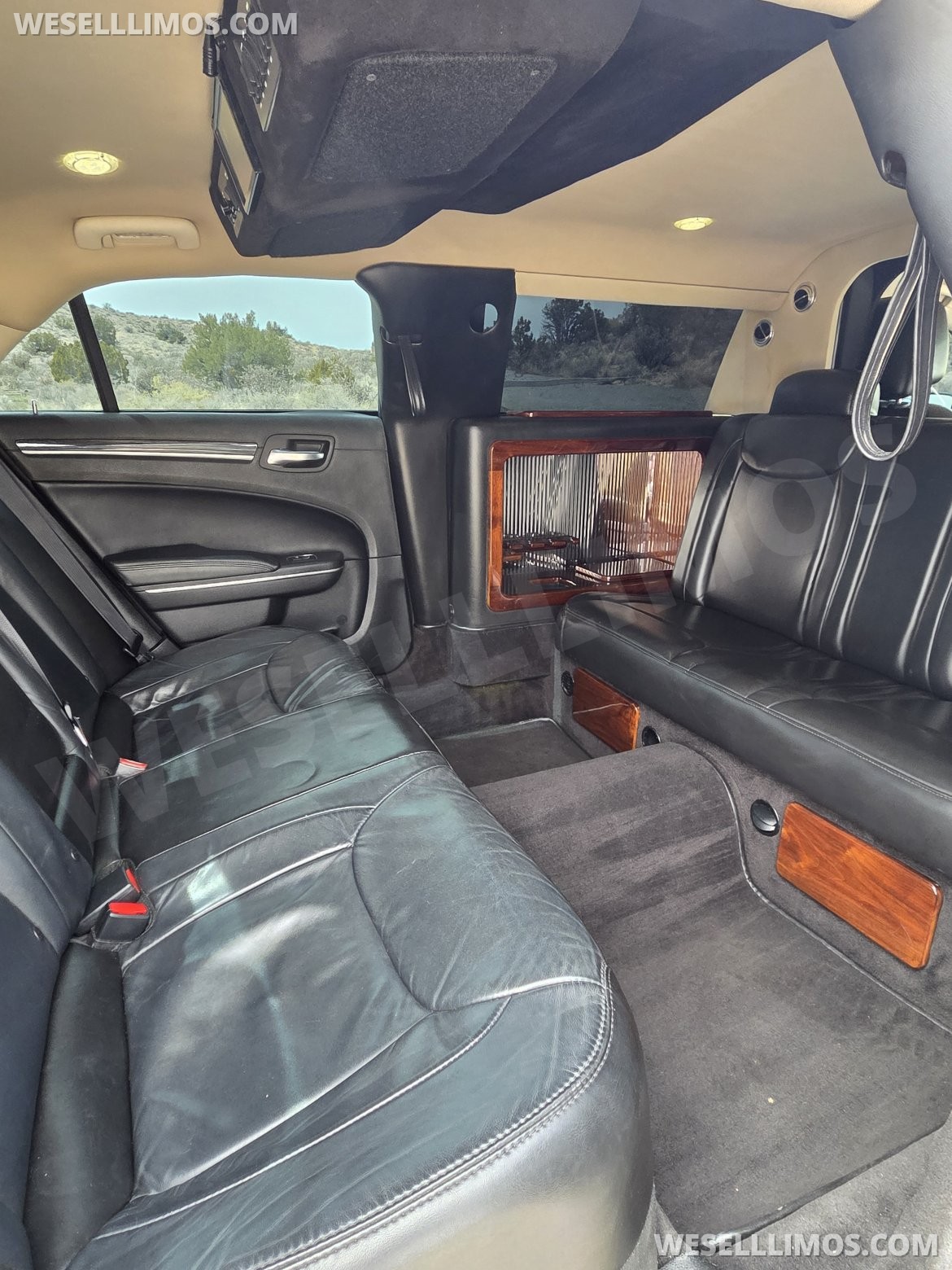 Photo of Limousine for sale: 2017 Chrysler 300 23" by LCW Automotive