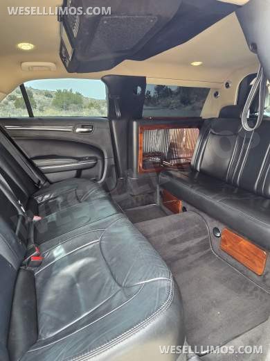 2017 Chrysler 300- Mini Stretch Limousine - Limousine for Sale in Rio Rancho, NM - Photo 8