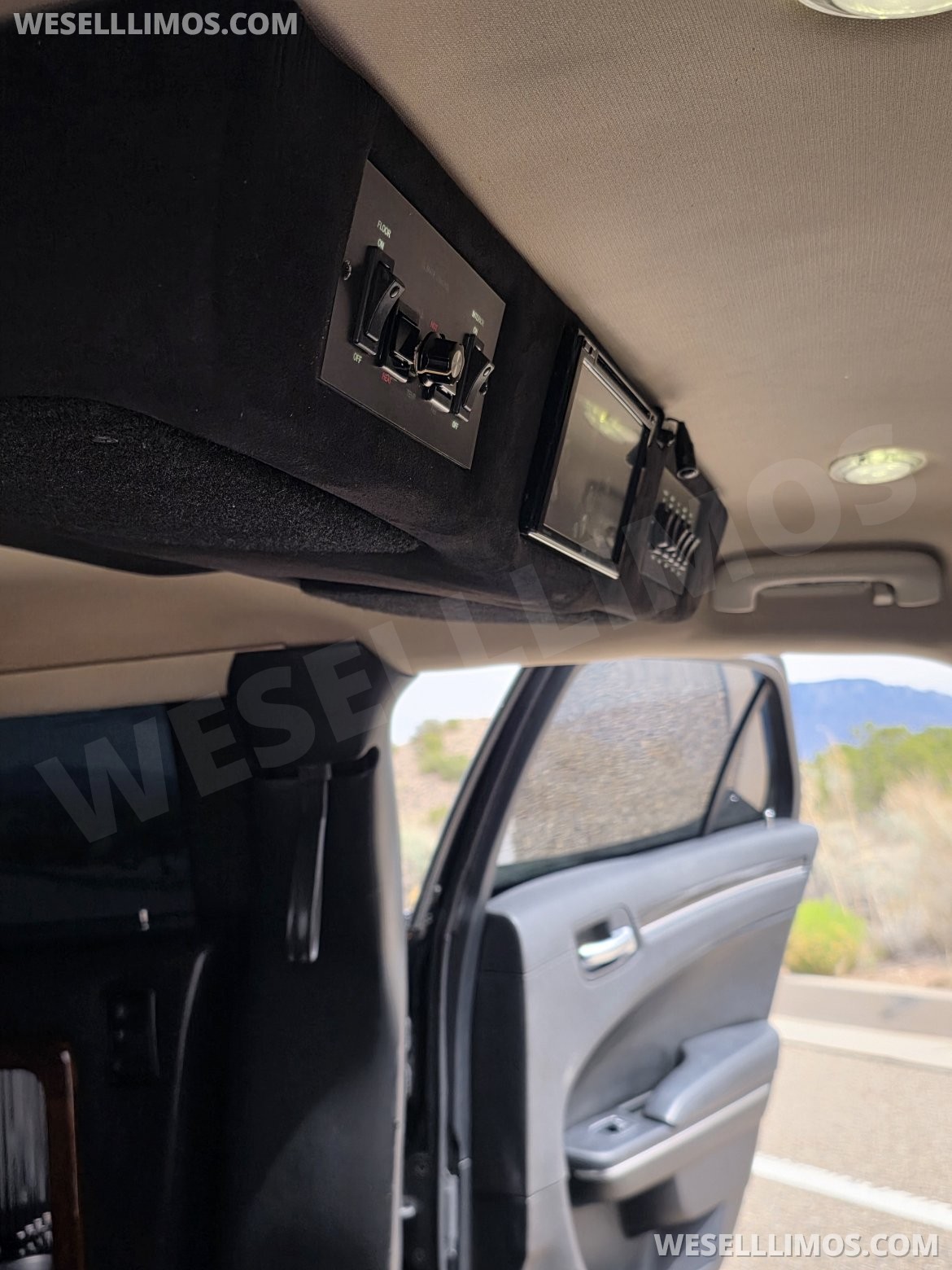 Photo of Limousine for sale: 2017 Chrysler 300 23" by LCW Automotive