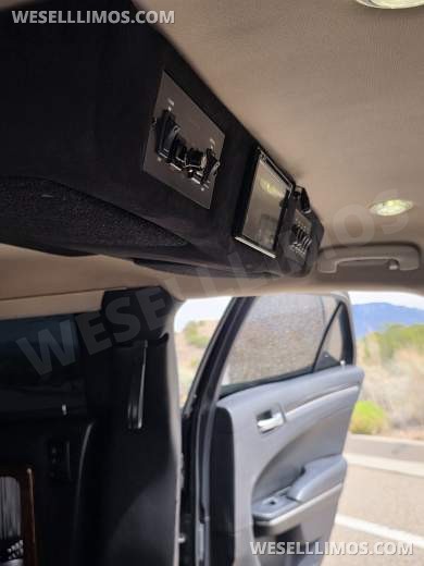2017 Chrysler 300- Mini Stretch Limousine - Limousine for Sale in Rio Rancho, NM - Photo 4