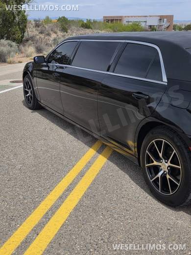 2017 Chrysler 300- Mini Stretch Limousine - Limousine for Sale in Rio Rancho, NM - Photo 25