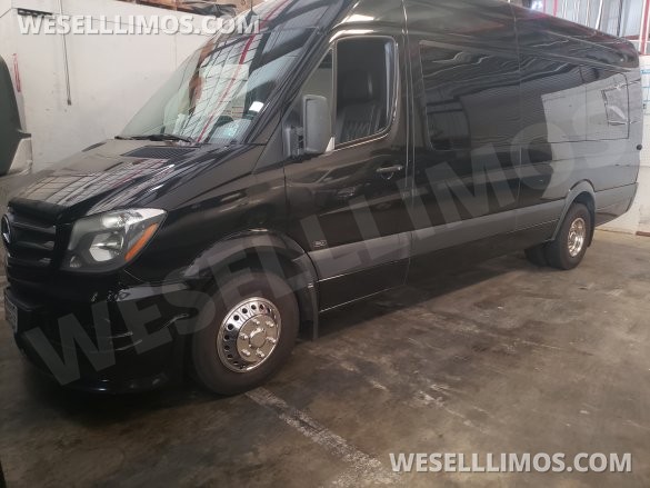 2017 Mercedes-Benz 3500 Sprinter for Sale in riverside, CA - Main Photo
