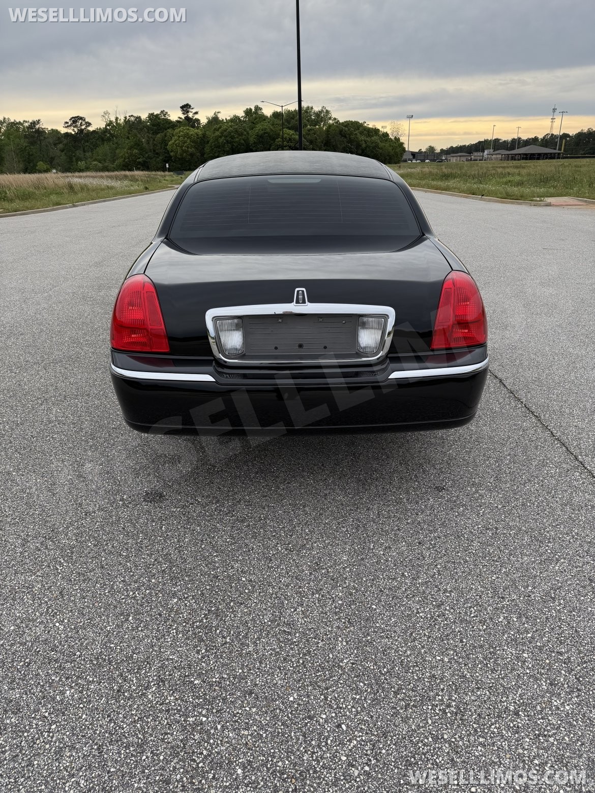 Photo of Limousine for sale: 2007 Lincoln Super stretch by Executive Coach Builders