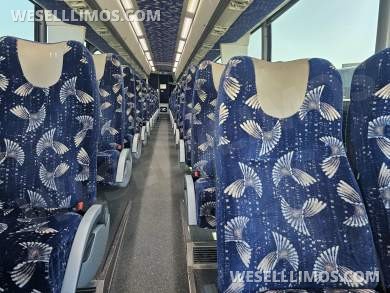 2013 MCI J4500 Motorcoach - Motorcoach for Sale in Chicago, IL - Photo 8