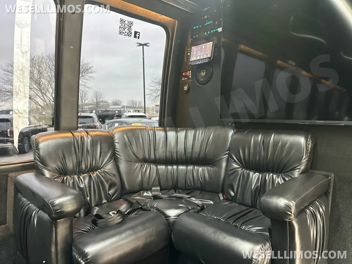Photo of Limo Bus for sale: 2011 Ford F-550 Krystal Koach Limo Bus