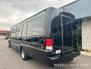 2011 Ford F-550 Krystal Koach Limo Bus - Limo Bus for Sale in Peru, IL - Photo 10