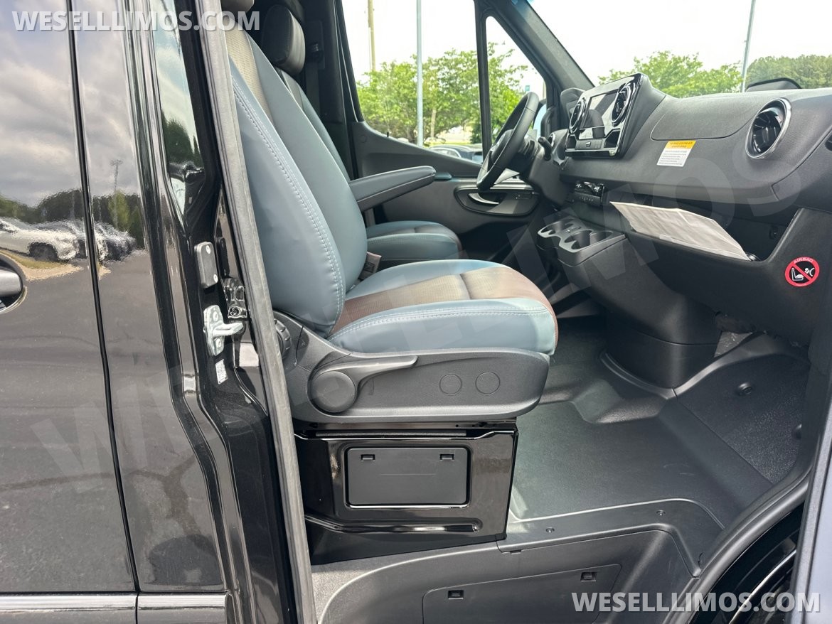 Photo of Executive Shuttle for sale: 2026 Mercedes-Benz Sprinter 290" by Atl Sprinters