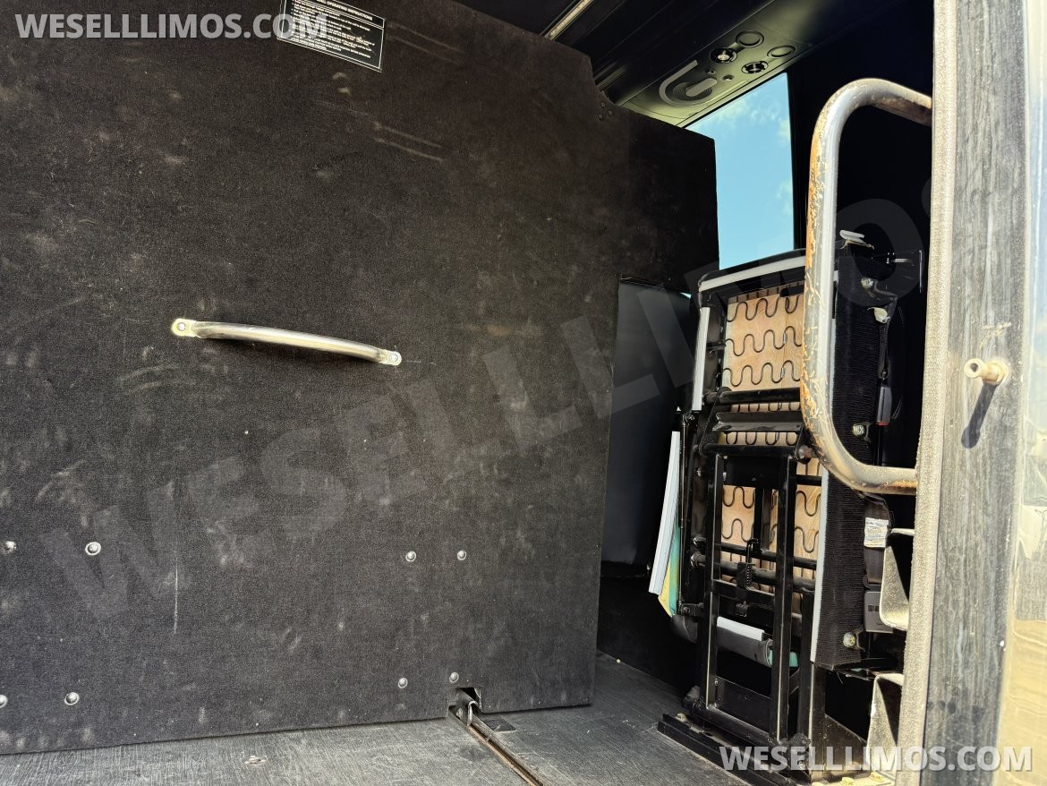 Photo of Executive Shuttle for sale: 2019 Freightliner M2 GM40 by Grech Motors