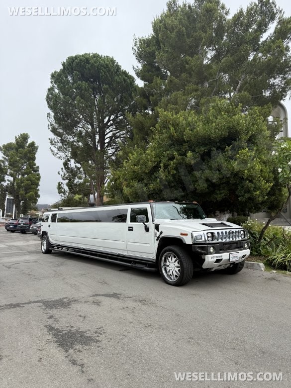 2005 Hummer H-2 Limousine for Sale in Granada Hills, CA - Photo 2