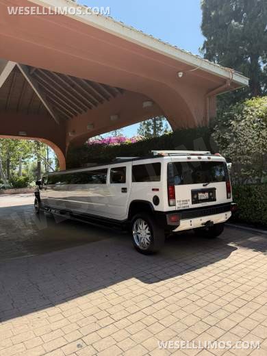 2005 Hummer H-2 Limousine - Limousine for Sale in Granada Hills, CA - Photo 10