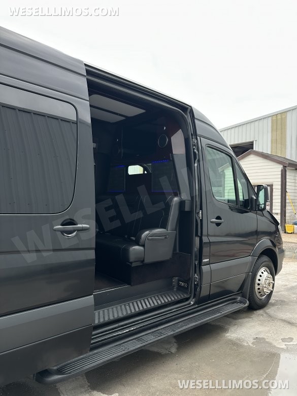 2017 Mercedes-Benz Sprinter 3500 Sprinter for Sale in Elkhart, IN - Photo 3