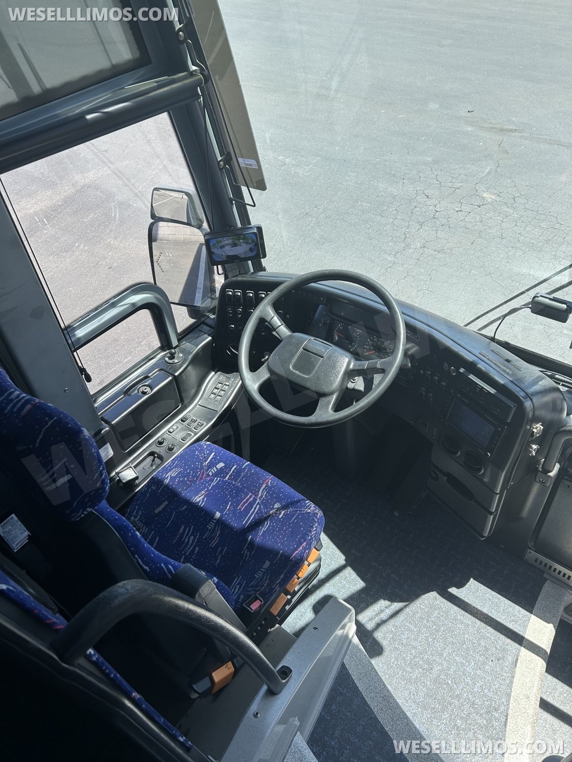 Photo of Motorcoach for sale: 2008 Prevost H3-45 L 45"