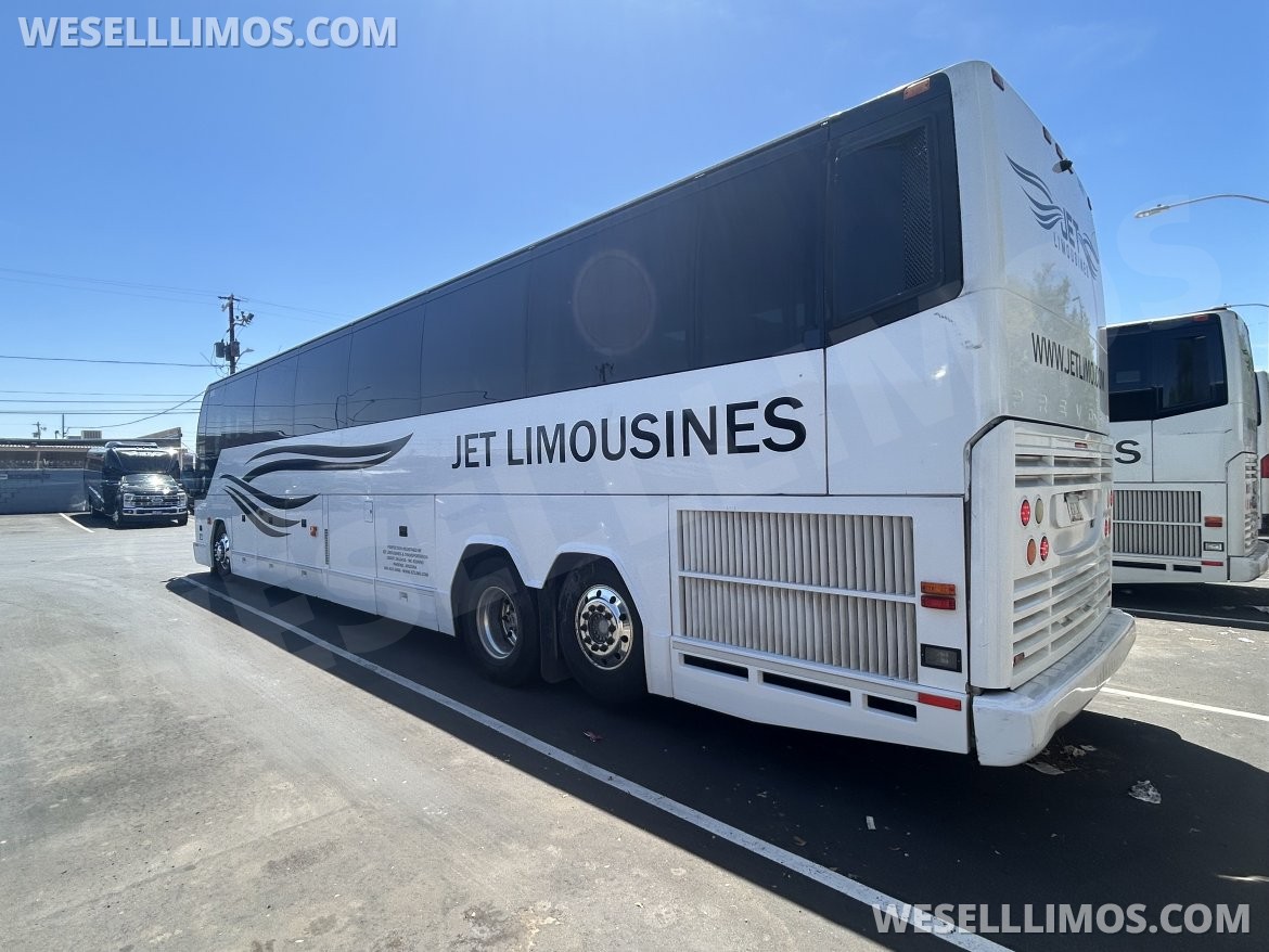 Photo of Motorcoach for sale: 2008 Prevost H3-45 L 45"