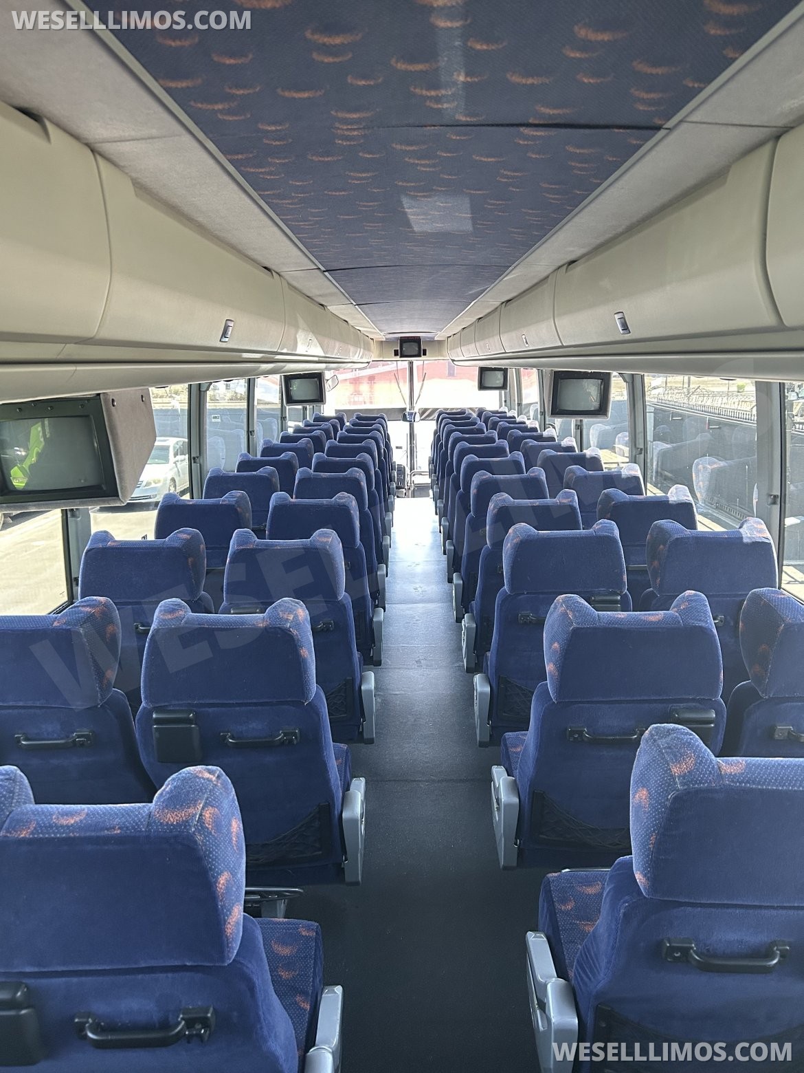 Photo of Motorcoach for sale: 2003 Prevost H345 45"