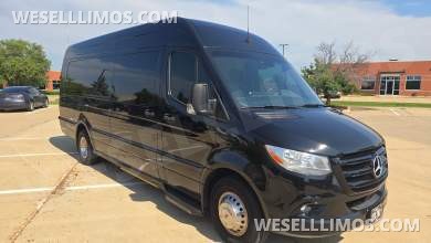 2022 Executive Coach Builders Mercedes-Benz 3500 Sprinter