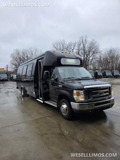 2011 Ameritrans Ford E450 Limo Bus - Limo Bus for Sale in Erie, PA - Photo 28