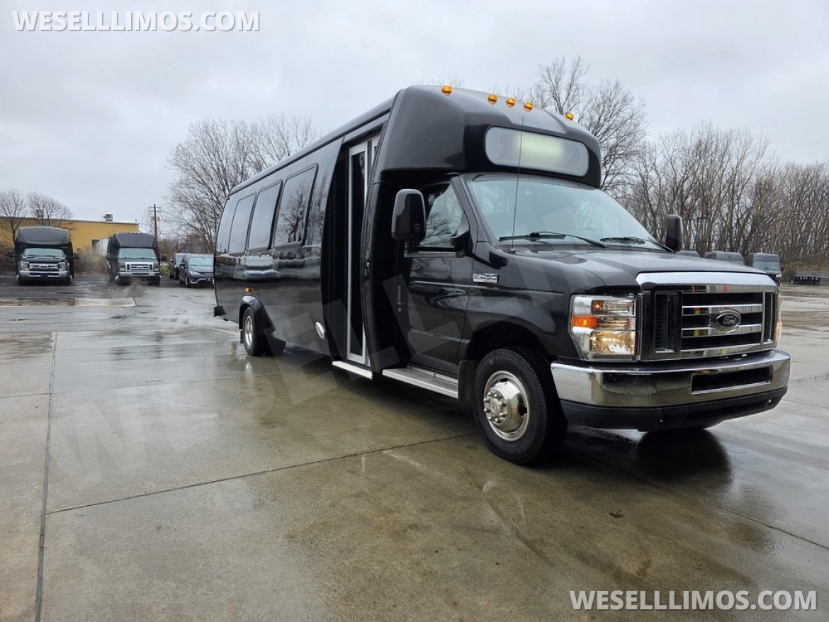 Photo of Limo Bus for sale: 2011 Ford E450 by Ameritrans