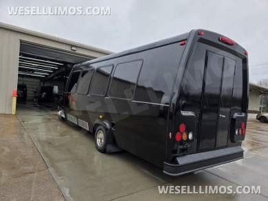 2011 Ameritrans Ford E450 Limo Bus - Limo Bus for Sale in Erie, PA - Photo 33