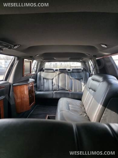 2008 Dabryan Cadillac Deville Limo Bus - Limo Bus for Sale in Erie, PA - Photo 2
