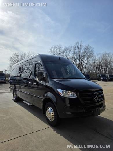 2023 SPV Mercedes-Benz Sprinter Limo Bus - Limo Bus for Sale in Erie, PA - Photo 26
