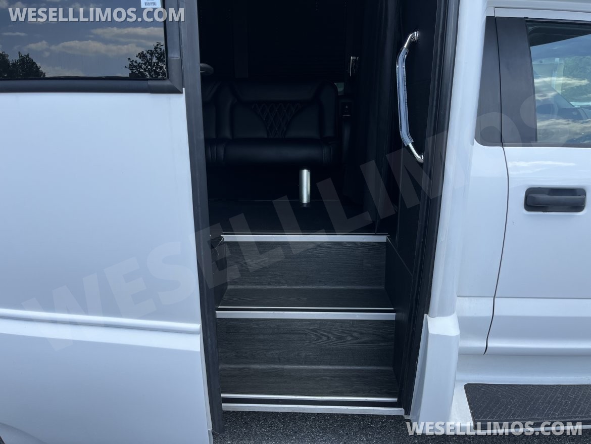 Photo of Limo Bus for sale: 2019 Ford F550 by Grech