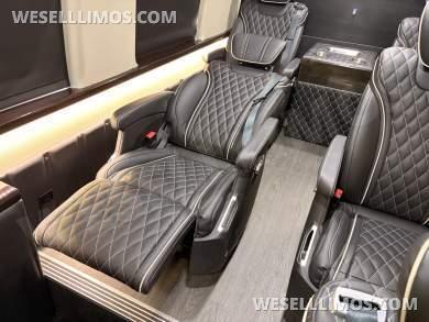2020 Mercedes-Benz 170 HT EXT 3500 Super Single Sprinter for Sale in Gridley, KS - Photo 2