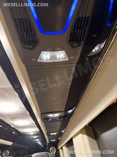 2020 Executive Coach Builders Mercedes-Benz 170 HT EXT 3500 Super Single Sprinter - Sprinter for Sale in Gridley, KS - Photo 34