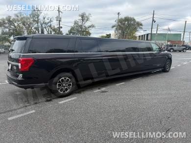 2022 140" Ford expedition SUV Stretch limousine built by Pinnacle - SUV Stretch for Sale in Baltimore, MD - Photo 2