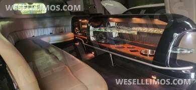 2005 Krystal Coach Ford Excursion Limousine - Limousine for Sale in Modesto, CA - Photo 8