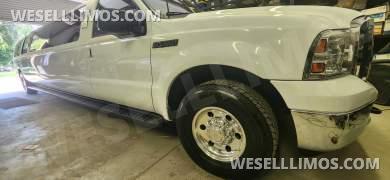 2005 Krystal Coach Ford Excursion Limousine - Limousine for Sale in Modesto, CA - Photo 14