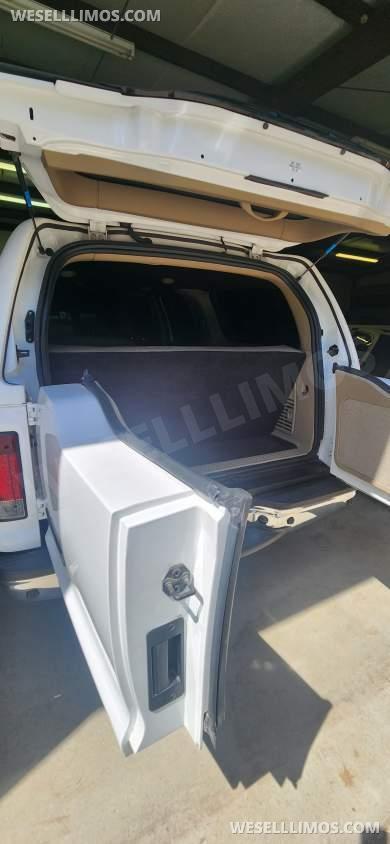 2005 Krystal Coach Ford Excursion Limousine - Limousine for Sale in Modesto, CA - Photo 15