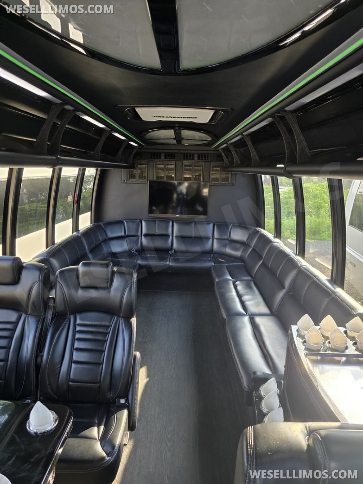 Photo of Limo Bus for sale: 2018 Ford F550 Limo Bus by Turtle Top