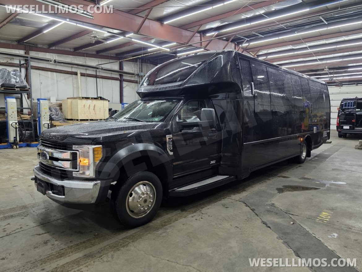 Limo Bus for sale: 2018 Ford F550 Limo Bus by Turtle Top