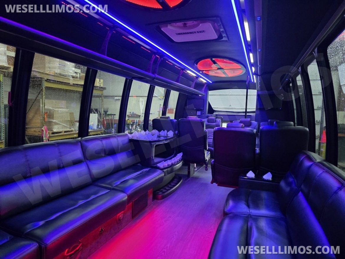 Photo of Limo Bus for sale: 2018 Ford F550 Limo Bus by Turtle Top