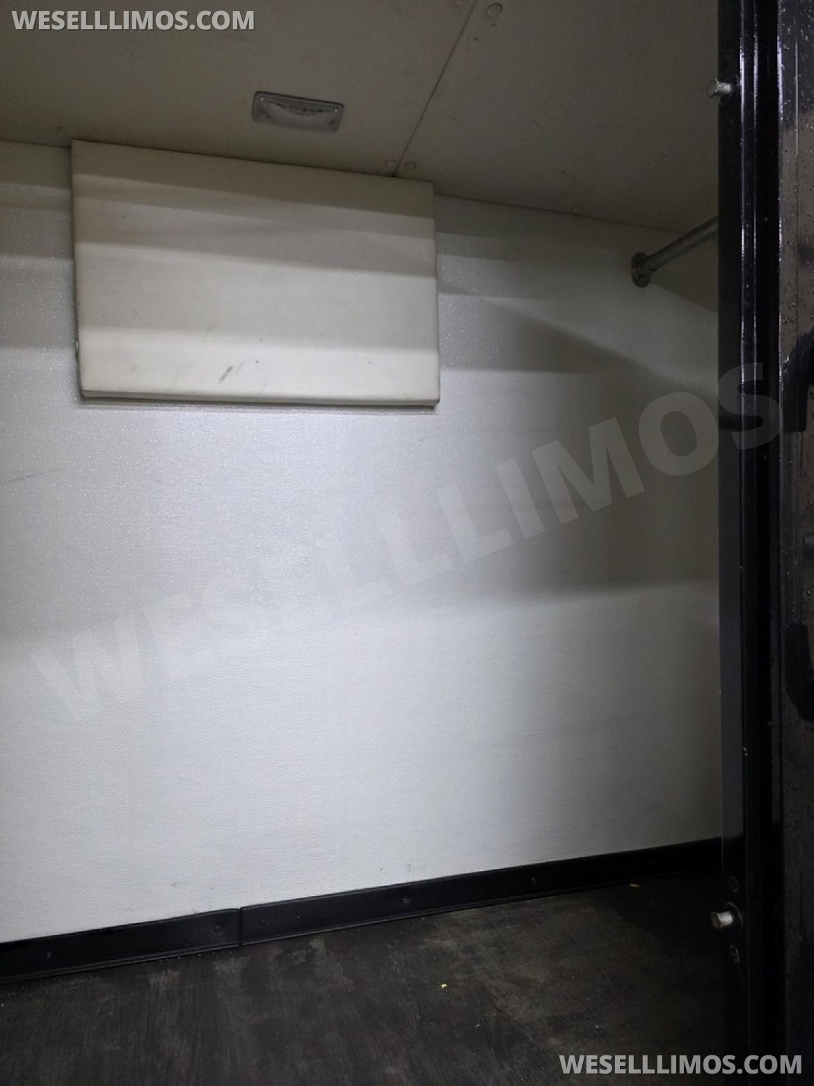 Photo of Limo Bus for sale: 2018 Ford F550 Limo Bus by Turtle Top