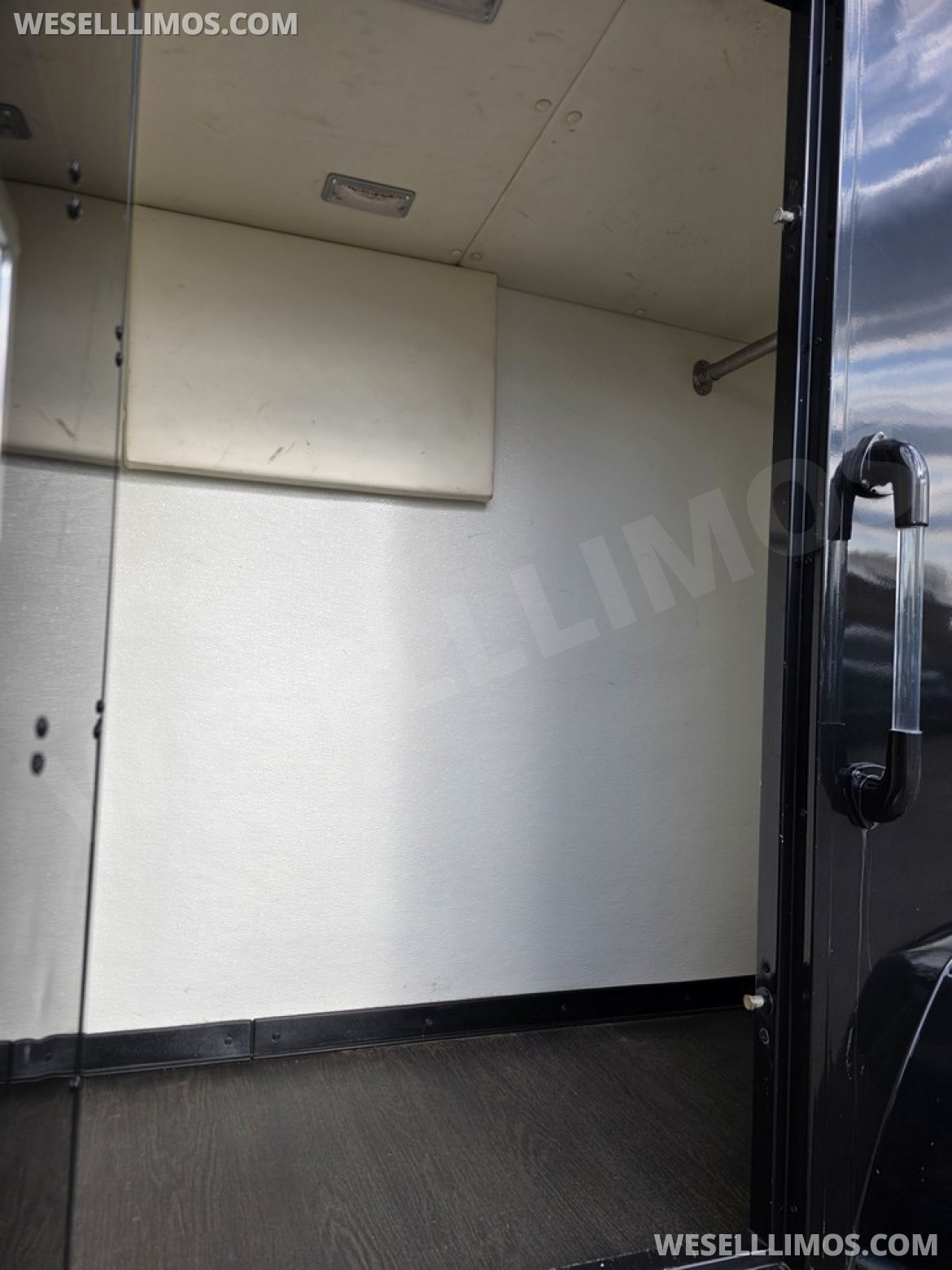 Photo of Limo Bus for sale: 2018 Ford F550 Limo Bus by Turtle Top