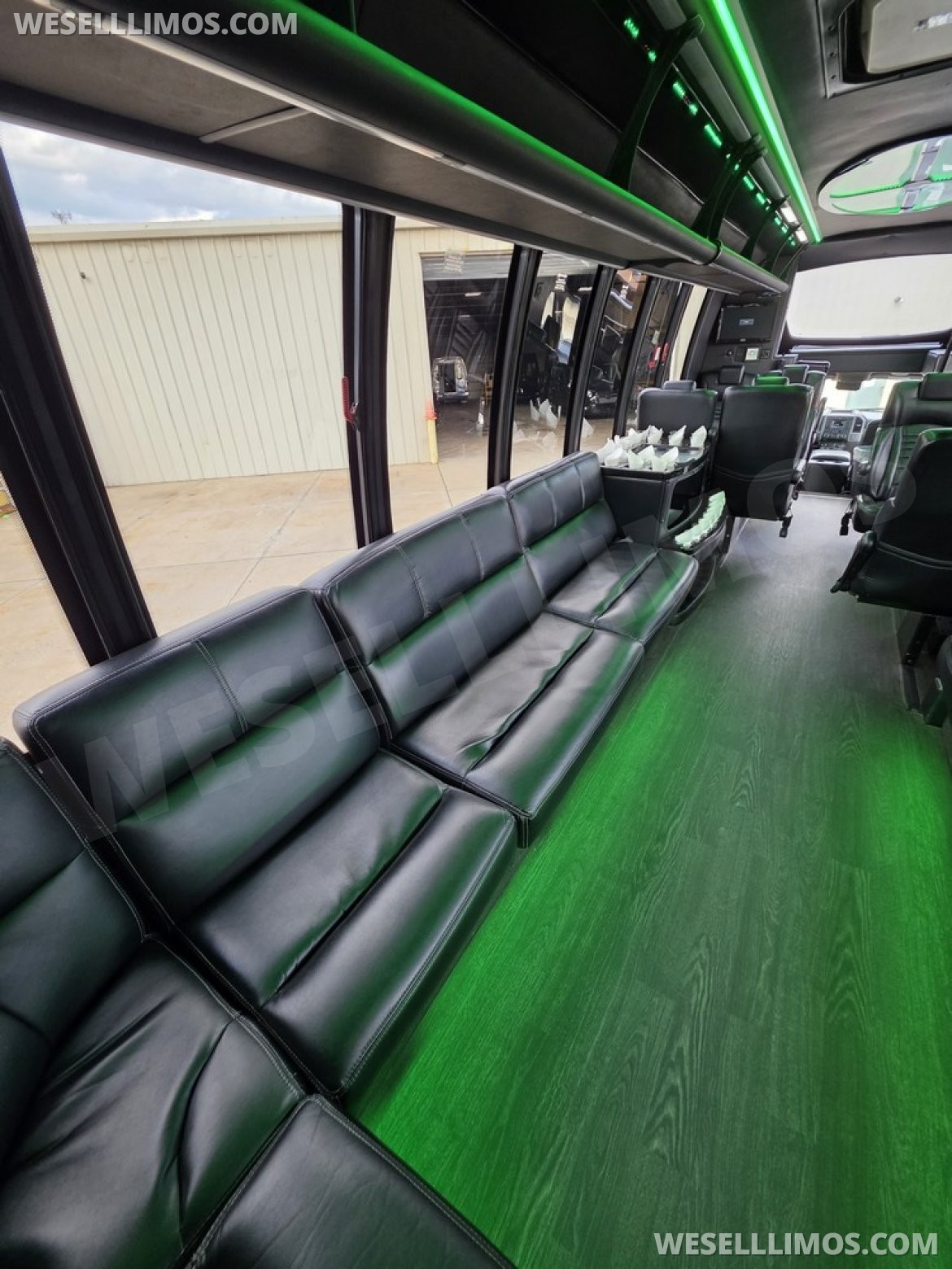 Photo of Limo Bus for sale: 2018 Ford F550 Limo Bus by Turtle Top