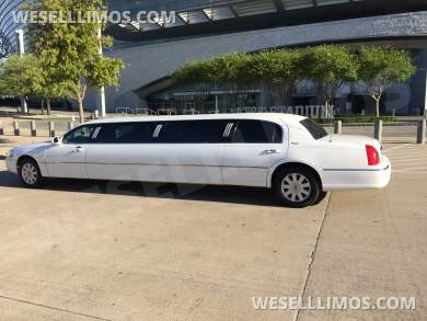 2006 Lincoln Town car Limousine for Sale in Arlington, TX