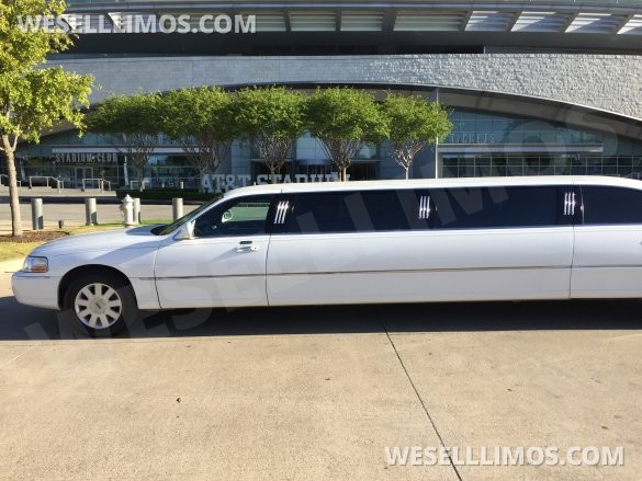 2006 Lincoln Town car Limousine for Sale in Arlington, TX - Photo 3