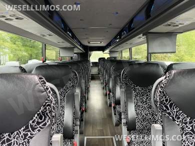 2017 Van Hool CX 35 Motorcoach Cummins/Allison - Motorcoach for Sale in Pasadena, MD - Photo 3