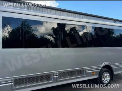 2015 LGE Ford F550 Limo Bus - Limo Bus for Sale in Seminole, FL - Photo 13
