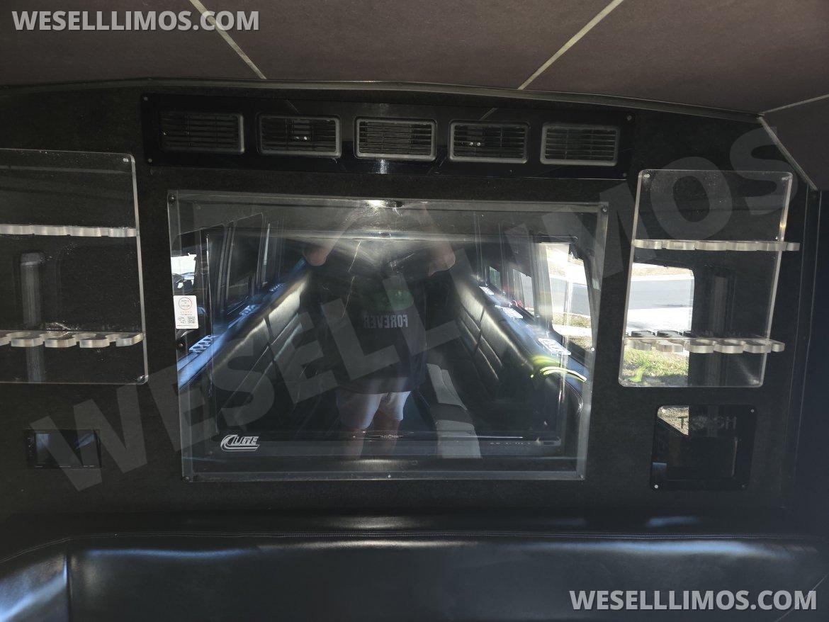Limo Bus for Sale in Seminole, FL - Photo 18