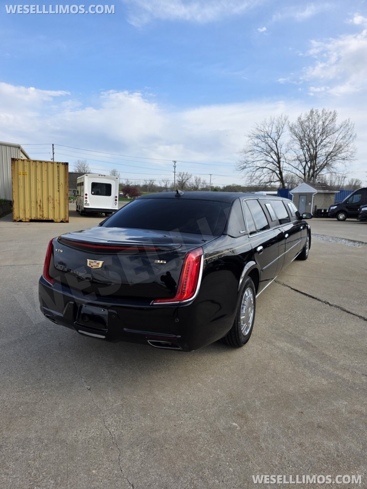 Photo of Limousine for sale: 2008 Cadillac Deville_XTS 100" by Dabryan