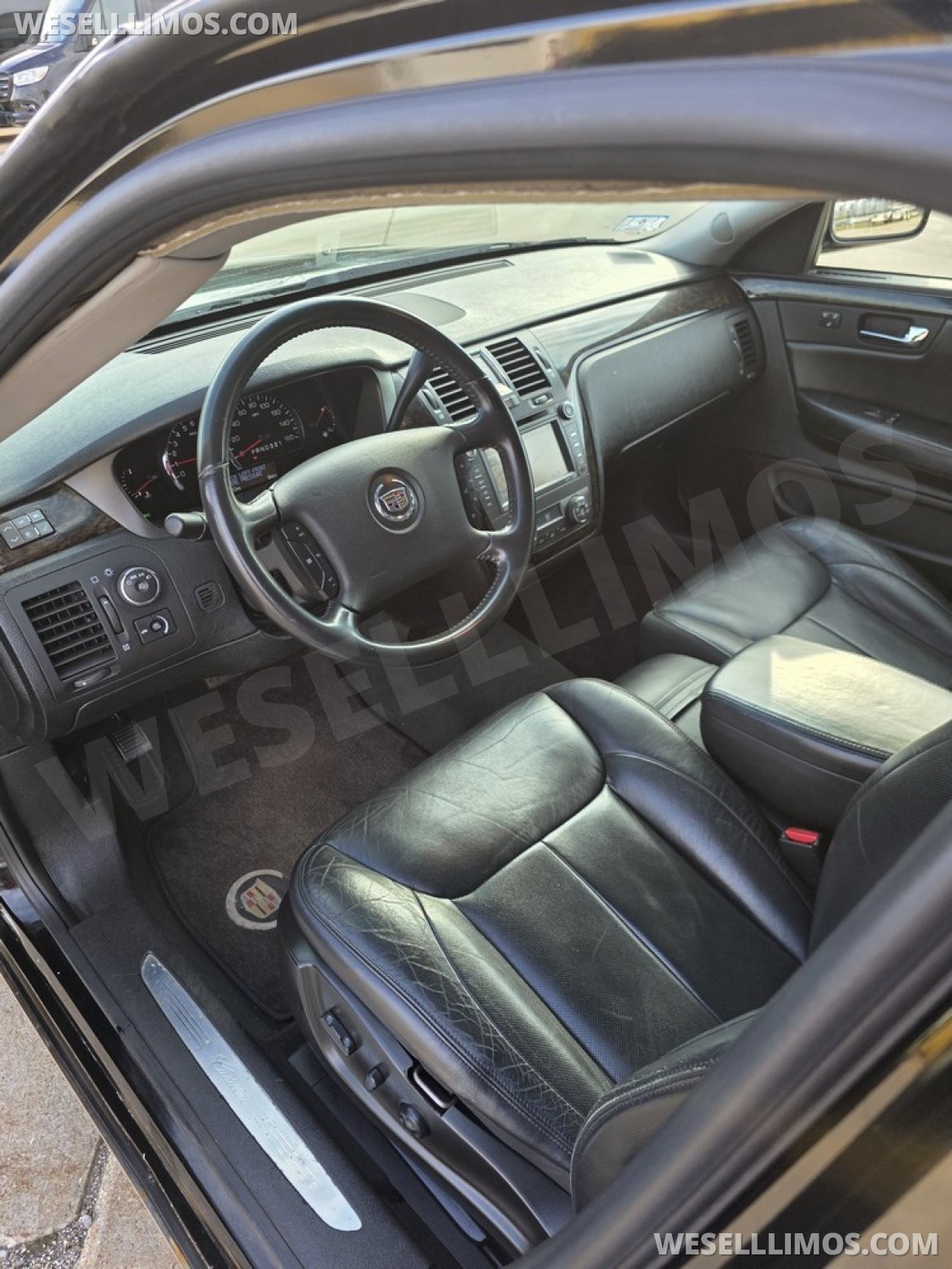 Photo of Limousine for sale: 2008 Cadillac Deville_XTS 100" by Dabryan