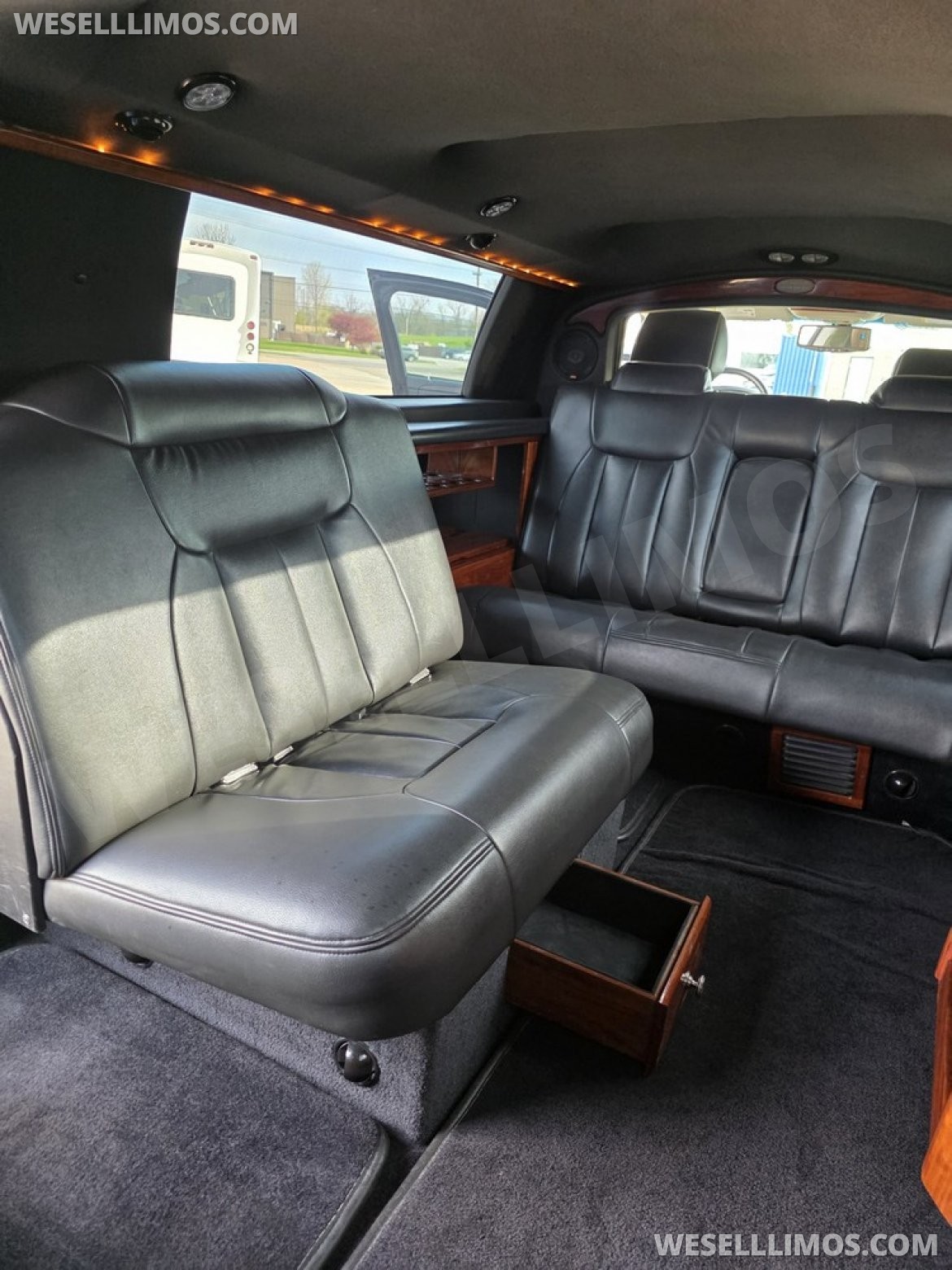Photo of Limousine for sale: 2008 Cadillac Deville_XTS 100" by Dabryan
